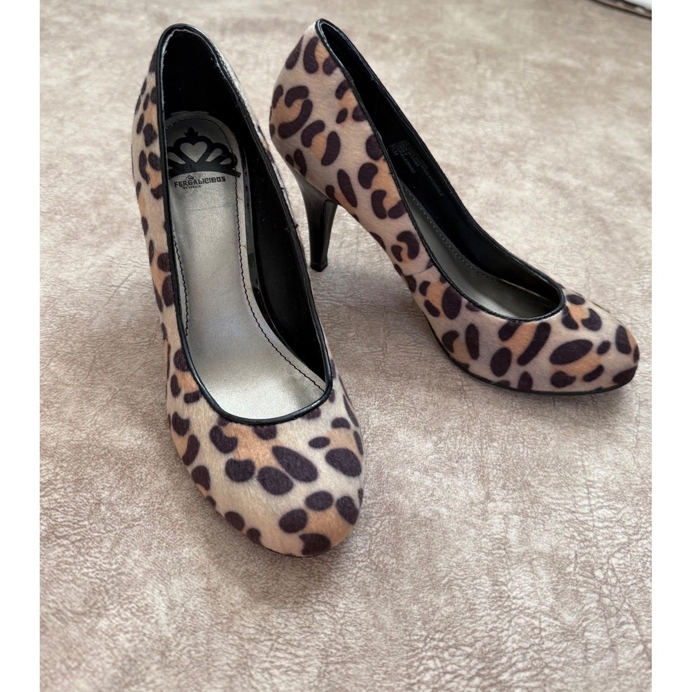 Fergalicious by Fergie Utopia Leopard Faux Fur Round Toe Pumps Heels 7.5M
